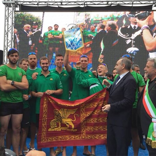 «Il tricolore mi fa venire l’orticaria», polemica a Venezia per dichiarazioni Giusto dopo sconfitta ad Amalfi