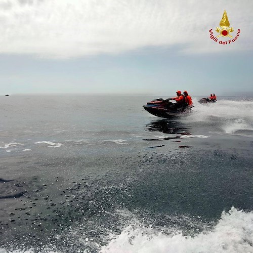 In Costa d'Amalfi si è tenuto il corso regionale dei Vigili del Fuoco per patente moto d’acqua