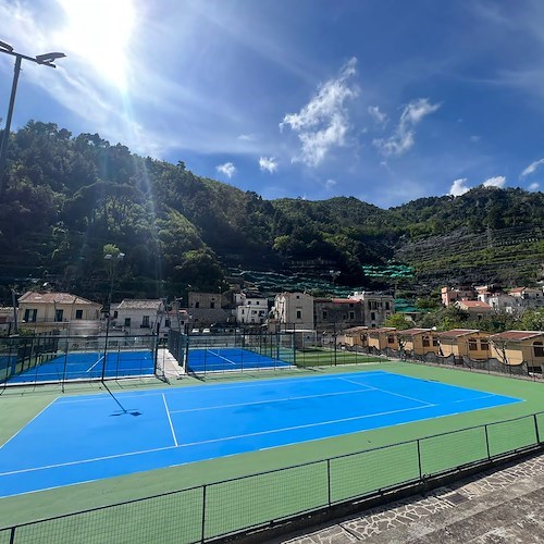 In Costiera Amalfitana arriva il padel: l’Hotel San Pietro di Maiori apre al pubblico due campi appositi