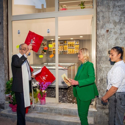 Inaugurata ieri sera a Minori una nuova attività: O' Frozen Shop, surgelati di qualità