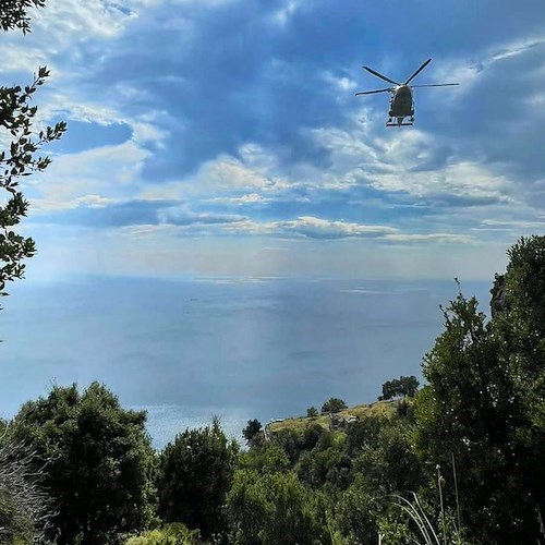 Elisoccorso a Positano<br />&copy; Soccorso Alpino e Speleologico Campania - CNSAS