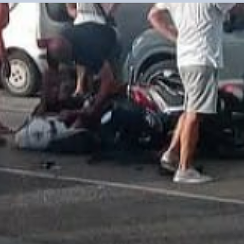 Incidente a Vietri sul Mare: moto contro auto a Molina, centauro in ospedale 