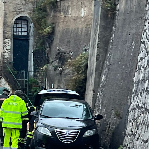 Incidente al bivio di Castiglione, coinvolte due auto [FOTO] 