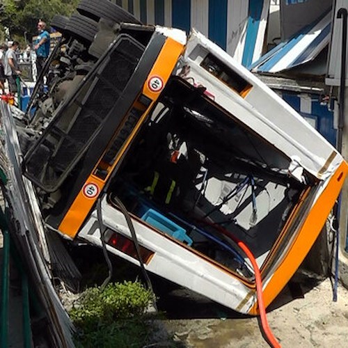 Incidente di Capri: autista era invalido e assumeva droga, Procura chiede rinvio a giudizio per tre persone 