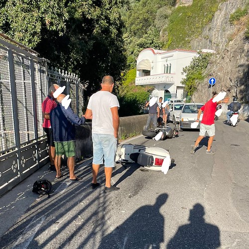 Incidente tra due scooter a Marmorata, traffico in tilt lungo la SS 163