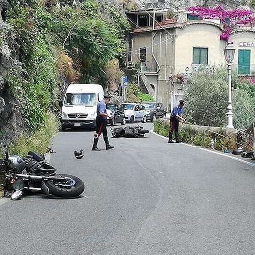Incidente tra moto e scooter a Castiglione, coinvolti 22enne di Tramonti e uomo di Praiano [FOTO]