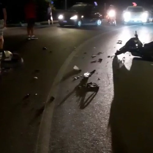 Incidente tra scooter nella notte a Maiori: due giovani in ospedale