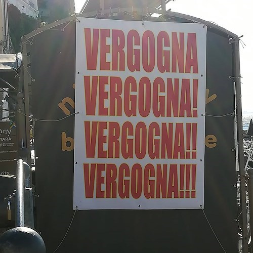 «Istigazione a delinquere, atti persecutori», a Cetara la protesta del titolare di un lido