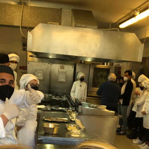 L’Alberghiero di Maiori al progetto "Sea può fare": in giuria chef Cannavacciuolo