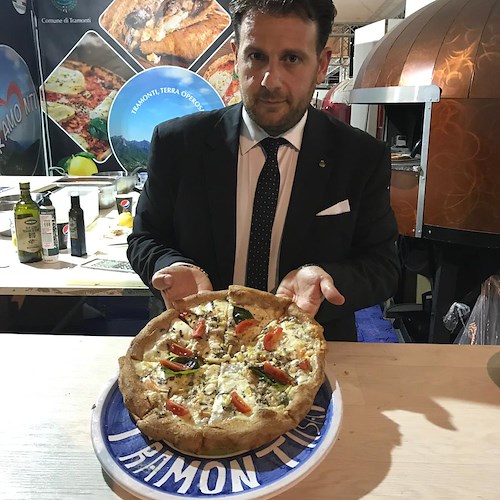 L’Associazione Pizza Tramonti al "Pizza Fest" di San Giorgio la Molara con i propri prodotti a km 0