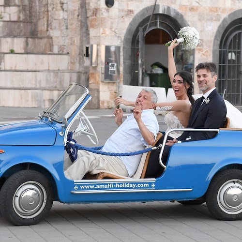 L’attore Fabio Fulco sposa Veronica Papa in Costa d’Amalfi: «Qui il nostro giorno più bello come un film della Disney»