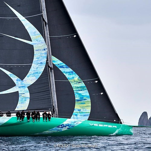 L'equipaggio del Jethou è il vincitore in tempo reale della Regata dei Tre Golfi