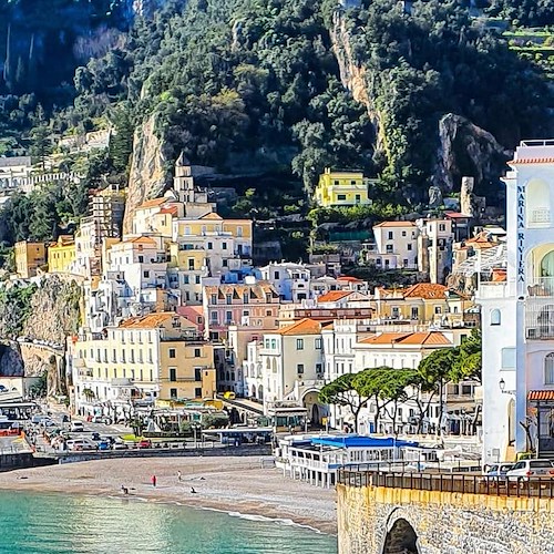 L'Hotel Marina Riviera di Amalfi cerca due figure per housekeeping e cucina