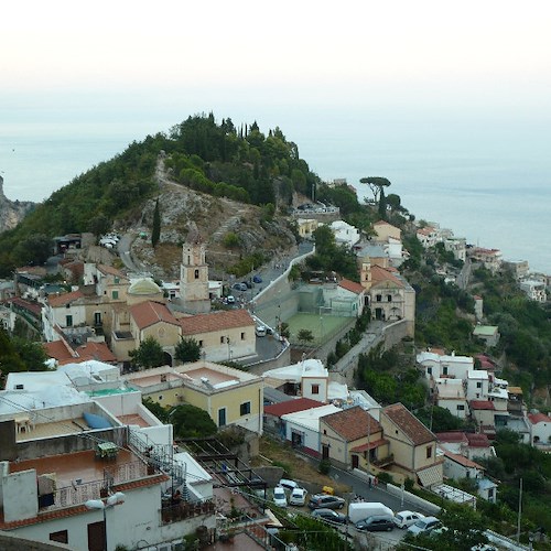 "La Città". Amalfi, dopo 41 anni l’Enel si riprende il parcheggio di Pogerola 
