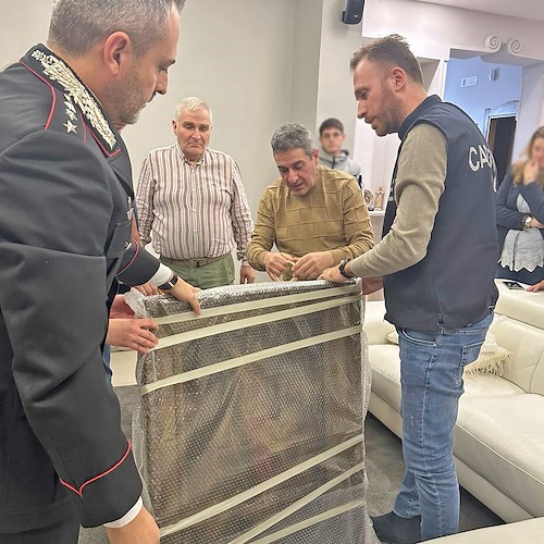 La Madonna con Bambino di Botticelli ritrovata dopo mezzo secolo in una casa di Gragnano: vale 100 milioni<br />&copy; Nello D'Auria