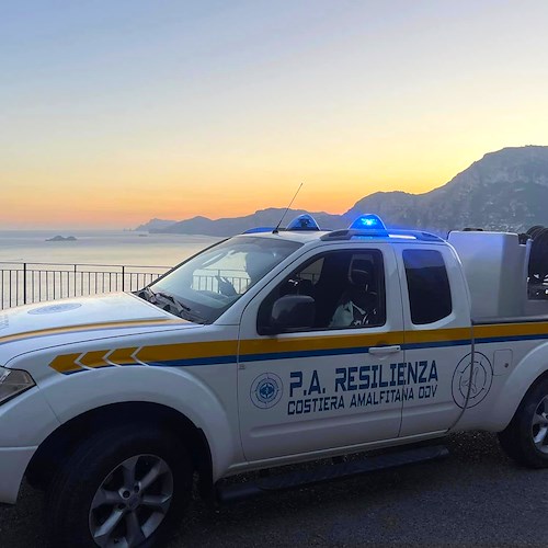 La P.A. "Resilienza" Costa d'Amalfi celebra San Pio con una colonna mobile da Praiano a Conca dei Marini