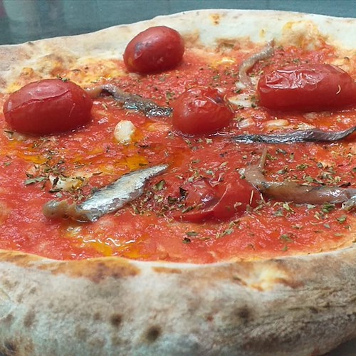 La “Pizza di Tramonti” in una bag: a firmarla Pamela Viggiano e Francesco Maiorano