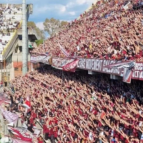 La Salernitana prepara il derby contro il Napoli, trasferta vietata per i tifosi granata 