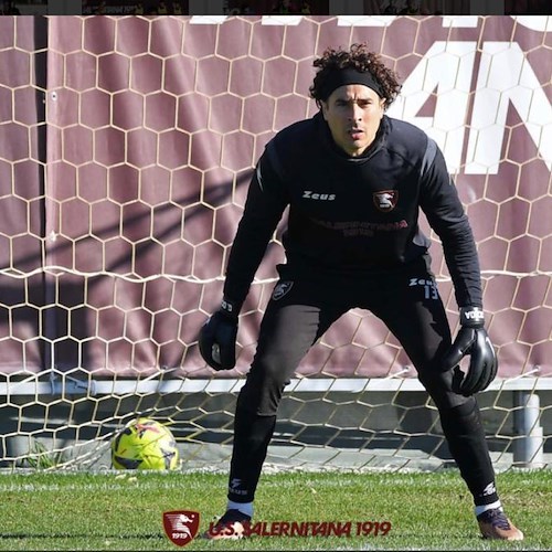 La Salernitana prova un nuovo modulo in allenamento