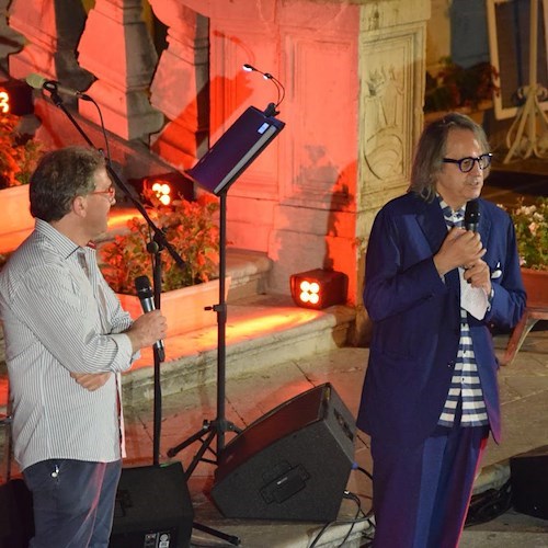 "La vita è un sogno", Gigi Marzullo presenta a Minori il suo ultimo libro. Insieme a lui Adriano Galliani e Serena Autieri