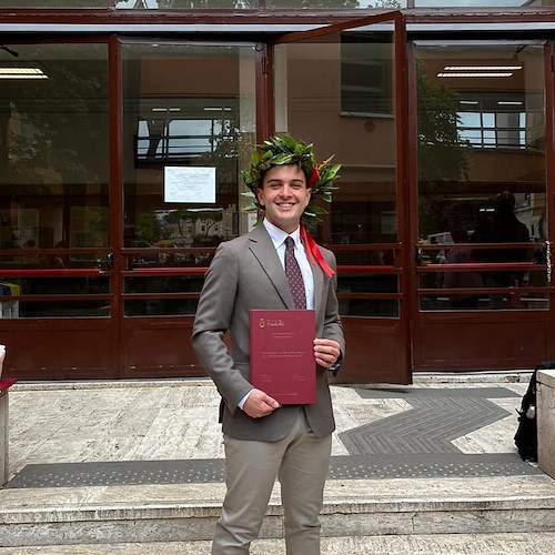 Laurea da 110 e lode in Relazioni Internazionali per Vittorio Ruocco