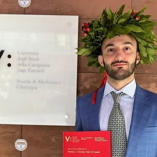 Laurea in Medicina con il massimo dei voti per Emilio Annunziata