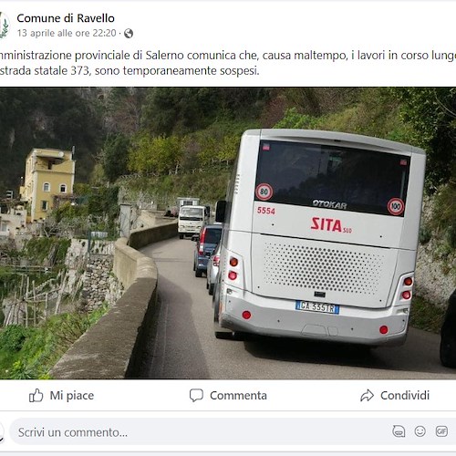 «Lavori sospesi per maltempo» ma non era vero: auto costrette a fare retromarcia a Ravello /FOTO
