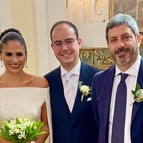 Le nozze del parlamentare Alessandro Amitrano in Costiera Amalfitana. Testimoni Fico e Di Maio 