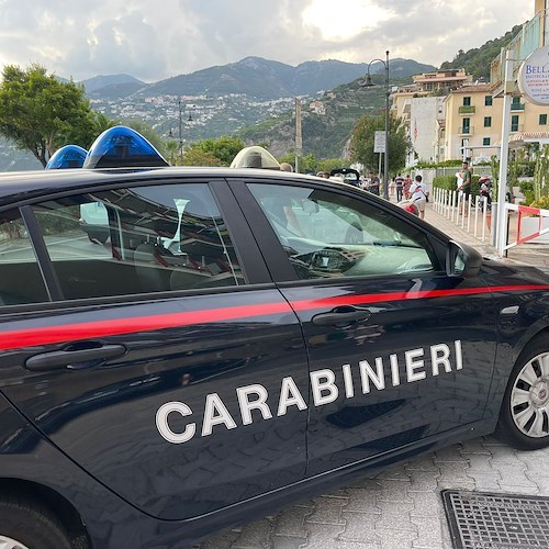 Lite violenta tra due minori sul lungomare di Maiori. Intervento dei Carabinieri