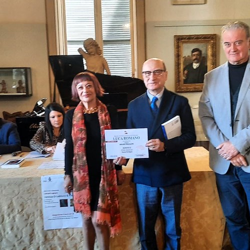 Lucia Ferrigno di Atrani prima classificata per gli scritti inediti al Premio internazionale “Luca Romano”