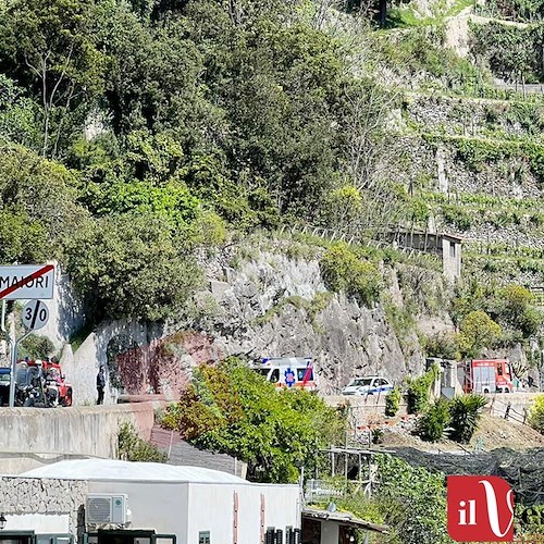 Maiori: cade mentre è in giardino e fa un volo di quasi 5 metri, necessario intervento elisoccorso /FOTO e VIDEO