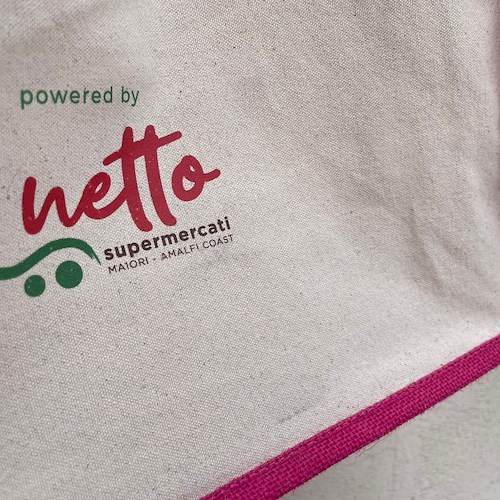 Maiori, da oggi ai Supermercati Netto arrivano le shopper in tessuto per dire basta alla plastica