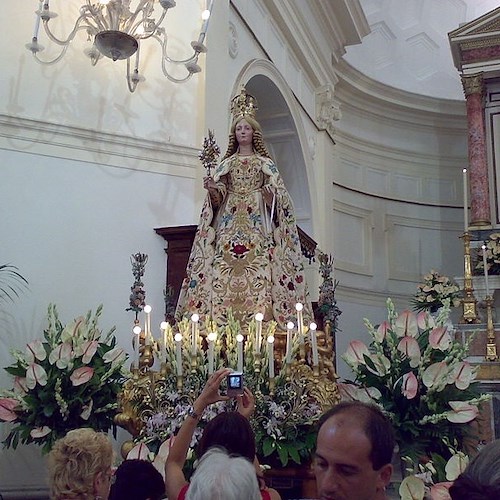 Maiori festeggia l'Assunta: processione e fuochi delle 23,00 in diretta sul Vescovado [PROGRAMMA]
