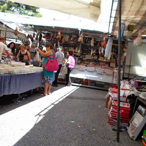 Maiori, mercato settimanale: novità dopo inizio lavori al Corso