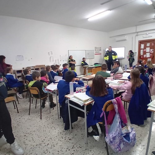 Maiori, nella giornata del volontario studenti a lezione di Protezione Civile