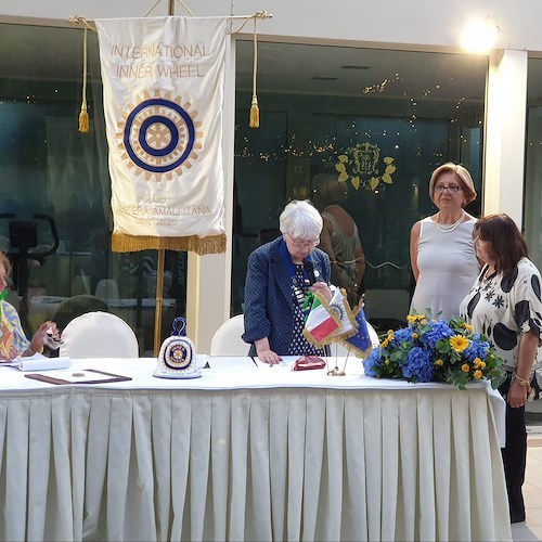 Maiori, passaggio di consegne nell'Inner Wheel Club Costiera Amalfitana: il nuovo presidente è Margherita Anastasio