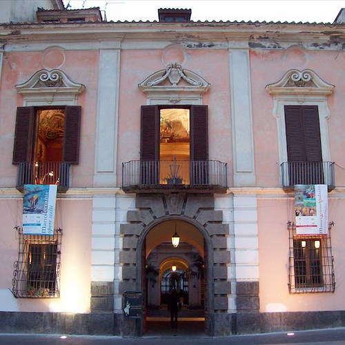 Maiori, per Natale 16 artisti in mostra a Palazzo Mezzacapo