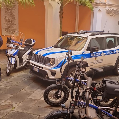 Maiori, presentati alla cittadinanza i nuovi veicoli di servizio del Comando associato di Polizia Locale “Costa d’Amalfi”