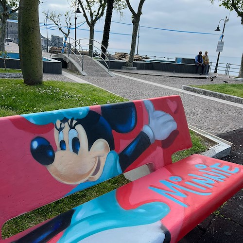 Maiori si colora con le opere di Luciano Ranieri, lo street artist che ha emozionato Napoli con i maxi-murales di Maradona /FOTO
