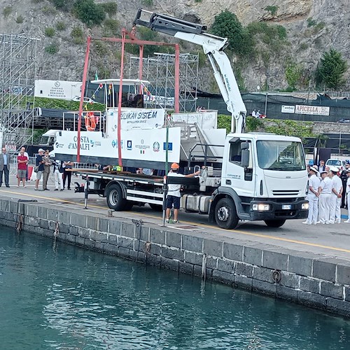 Maiori, varata l’unità navale antinquinamento “Costa d’Amalfi” /FOTO