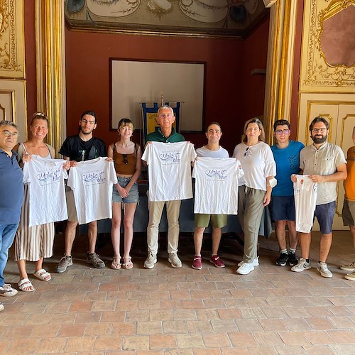 "Make it Blue", a Maiori ragazzi da tutto il Mondo coinvolgeranno i bagnanti in attività di pulizia della spiaggia