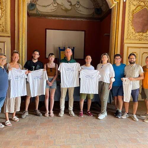 "Make it Blue", a Maiori ragazzi da tutto il Mondo coinvolgeranno i bagnanti in attività di pulizia della spiaggia