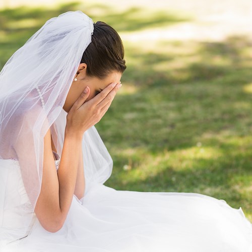 Matrimonio tragico nel salernitano: padre sposa muore durante ballo con la figlia 