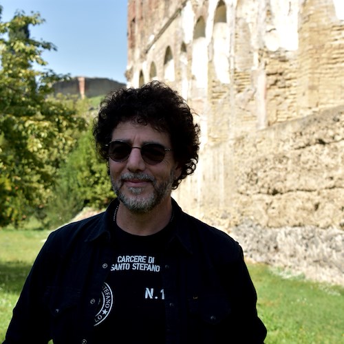 Max Gazzè in un concerto-evento immersivo all’anfiteatro degli Scavi di Pompei con un tributo ai Pink Floyd
