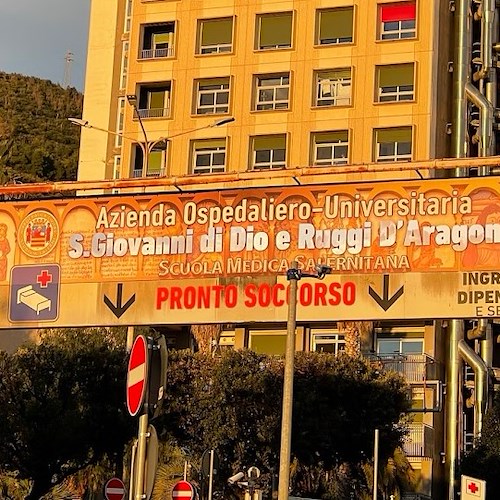 Medici dirottati al Pronto soccorso al “Ruggi” di Salerno. Tommasetti: «Ennesima mortificazione»