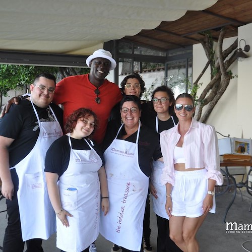 Michael Jordan e famiglia sbarcano in Costiera Amalfitana per un’esperienza culinaria da sogno da Mamma Agata a Ravello
