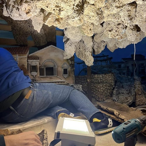 Minori, 13 dicembre si inaugura il tradizionale Presepe in tufo e sughero di Santa Lucia
