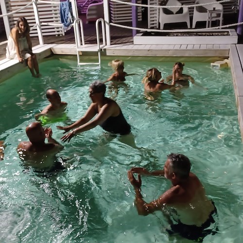 Minori, classe 1969 si riunisce per una serata relax in OtiumSpa sul Mare /Foto /Video