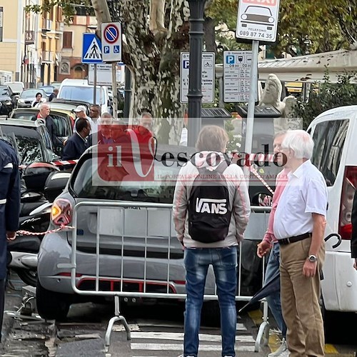 Minori, non si ferma all'ALT dei Carabinieri e nella fuga investe una ragazza<br />&copy; Massimiliano D'Uva