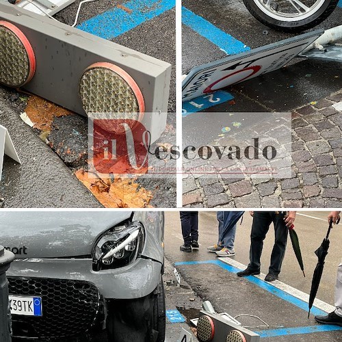 Minori, non si ferma all'ALT dei Carabinieri e nella fuga investe una ragazza<br />&copy; Massimiliano D'Uva